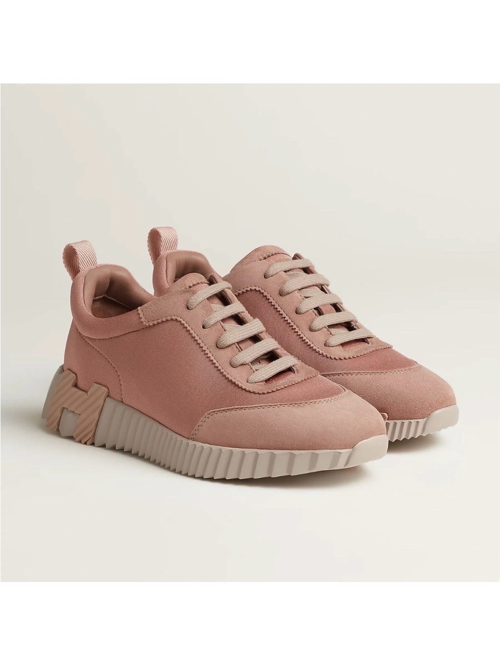 Hermes sneaker Rose 36 quiet luxury bouncing trainers pink vibrant chic slip on